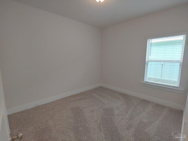 Building Photo - 12568 Windsor Dr