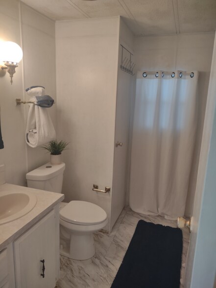 Building Photo - 3572 Blossom Cir