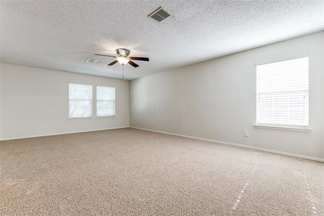 Building Photo - 2112 Royal Acres Trail