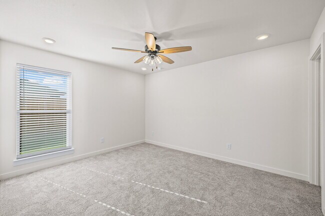 Building Photo - Charming Cottage in Frenship ISD!