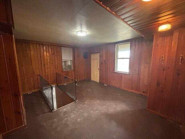 Building Photo - Spring Into Homeownership This May! Lease-to-Own Home Opportunity – This is NOT a Typical Rental!