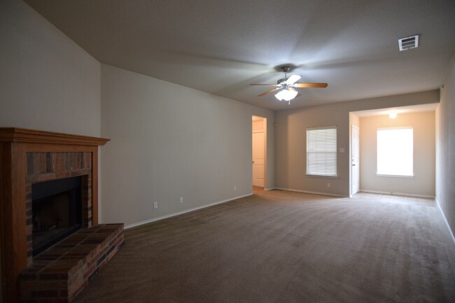 Building Photo - 3804 Ida Dr