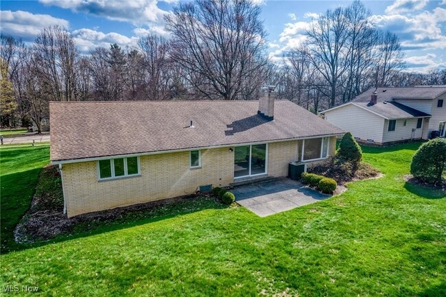 Building Photo - 33115 Ledge Hill Dr