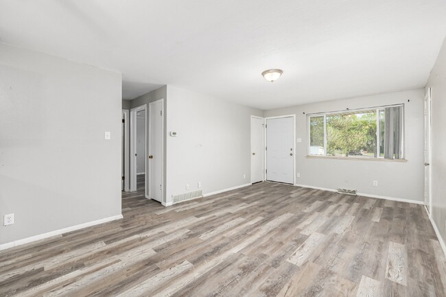 Building Photo - Lovely remodeled 2 Bed 1 Bath in Arvada