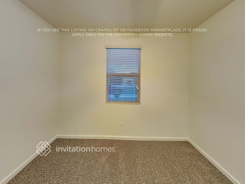 Building Photo - 4224 W Coneflower Ln