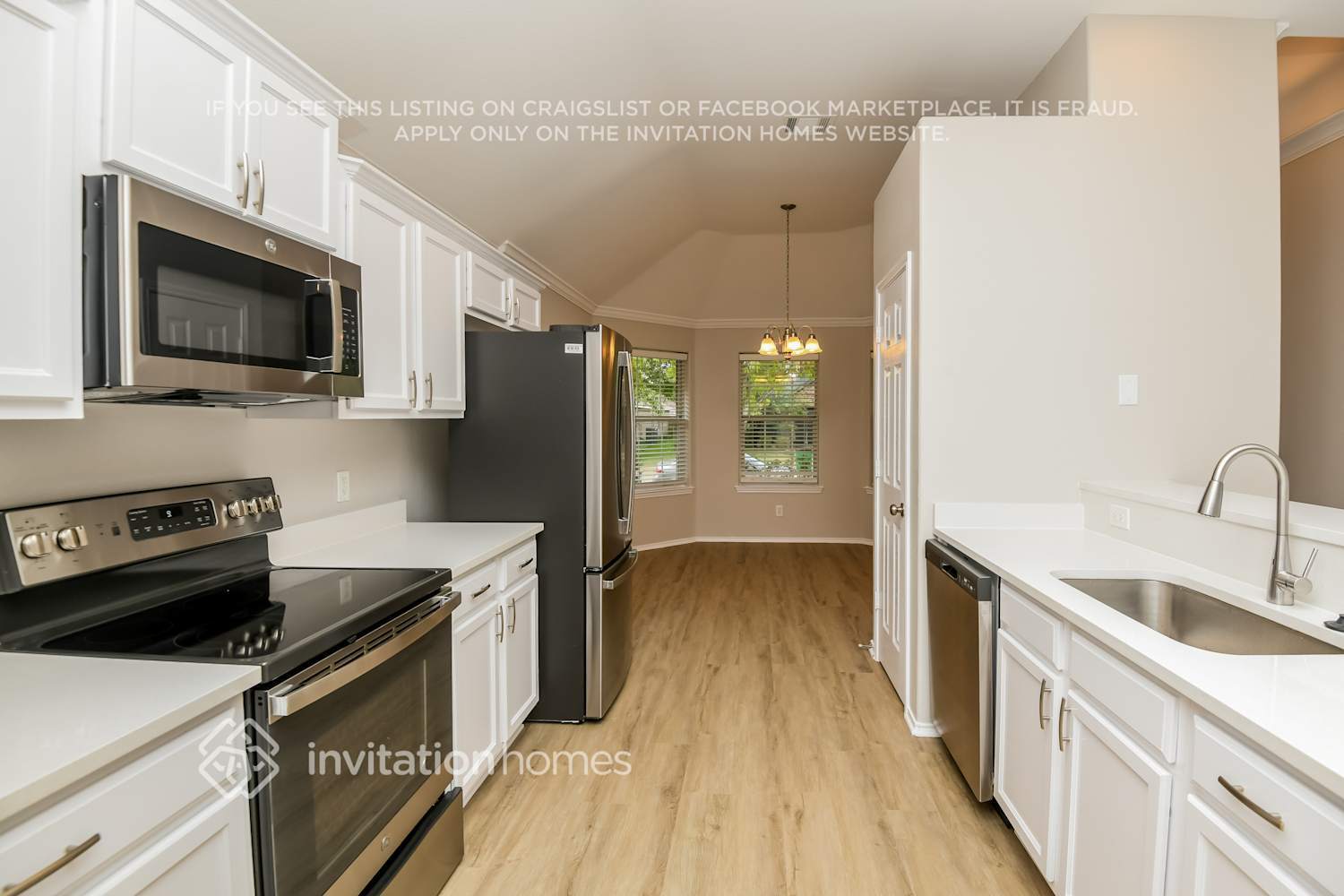 Building Photo - 1650 Hillside Dr