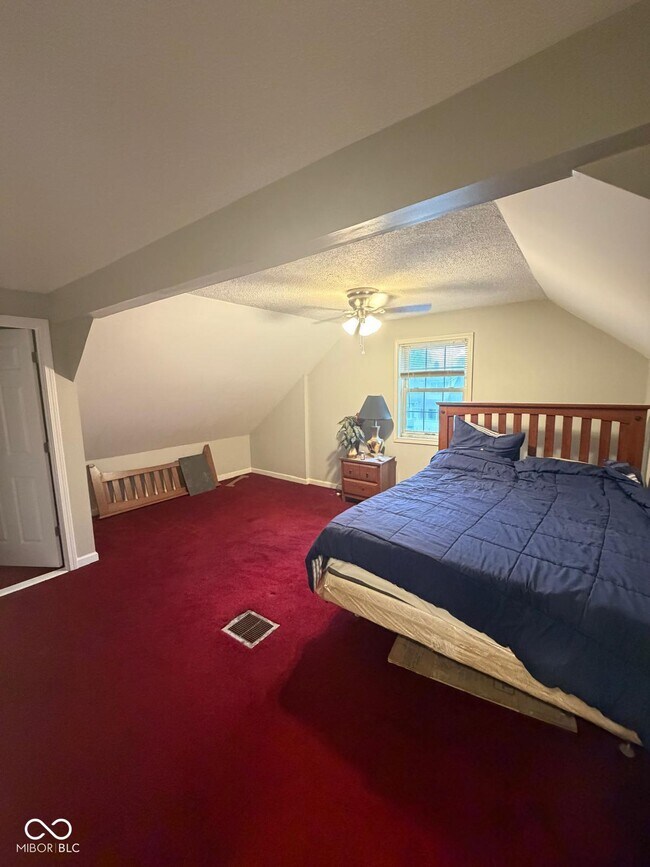 Building Photo - 3037 Meredith Ave