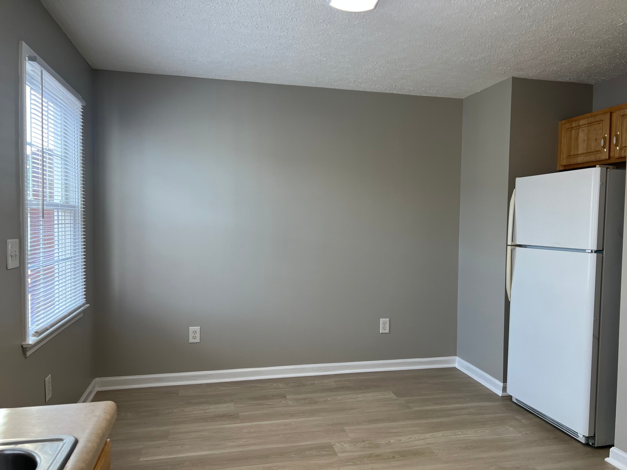 Building Photo - 343 Beaverview Dr