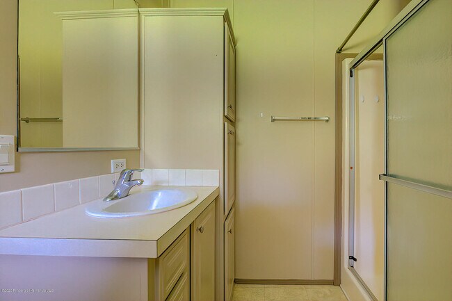 Building Photo - 14820 Aubrey Ave