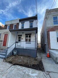 Building Photo - Spacious 3 Bedroom 2 Bath in Darby