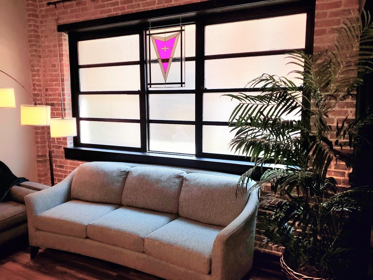 Mid-century Industrial Vibe - 311 N 2nd St