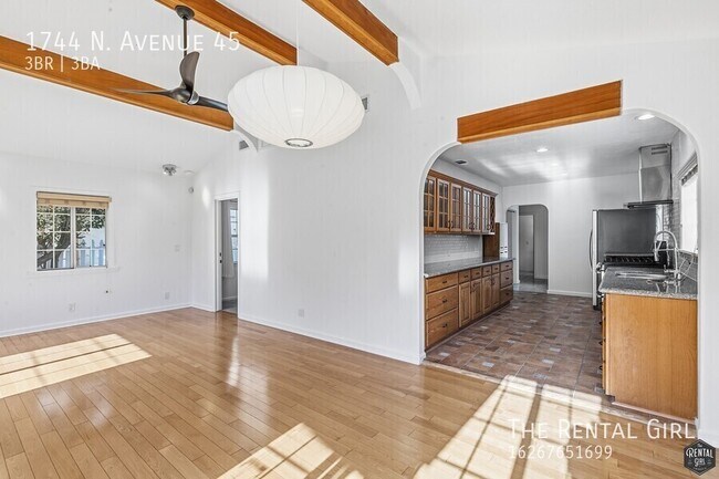 Building Photo - 1744 N Ave 45