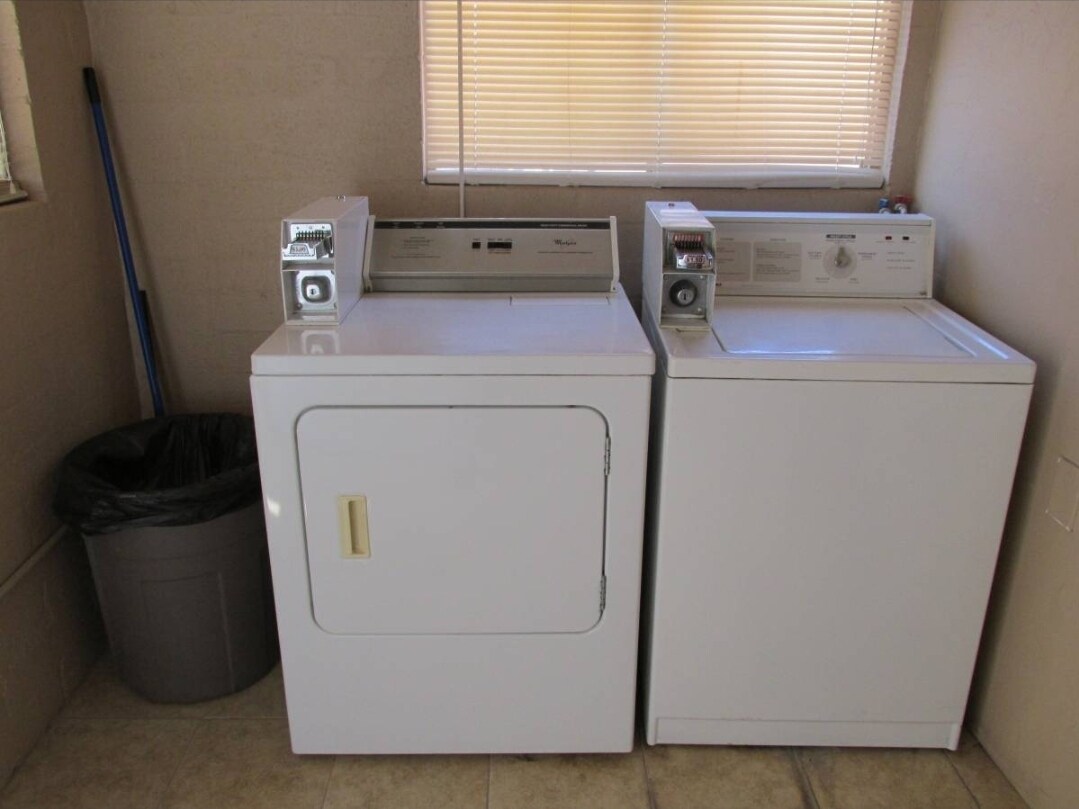 Laundry on site - 236 N Saguaro Dr