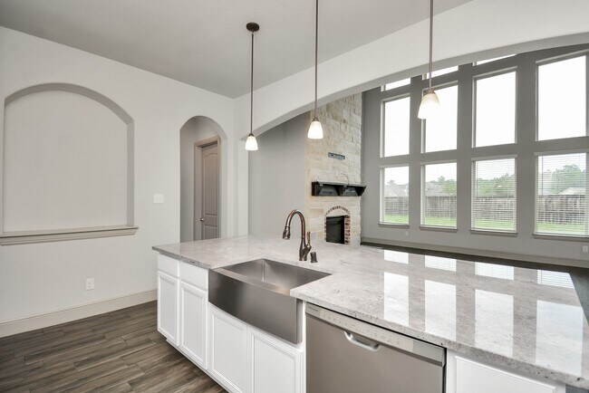 Building Photo - 22368 Misty Woods Ln
