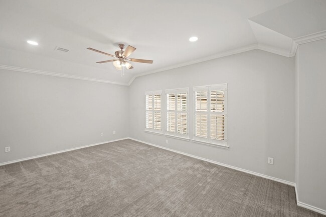 Building Photo - 1014 Rochow St