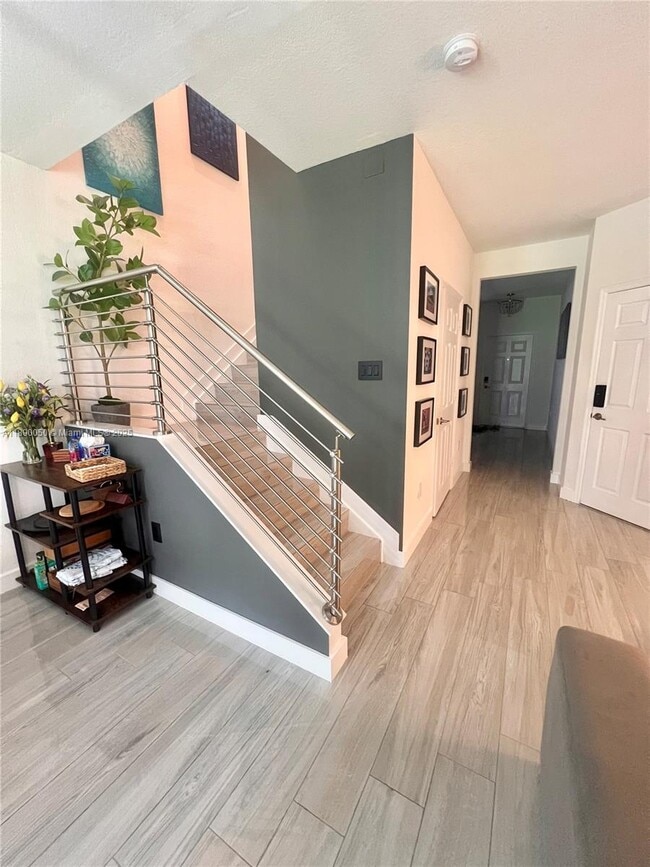 Building Photo - 4654 Santa Cruz Way
