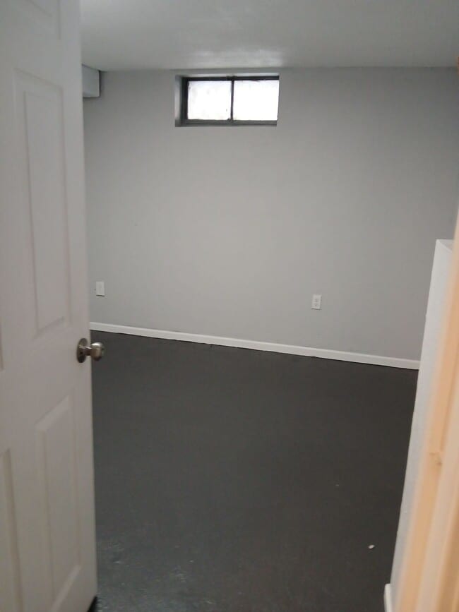 Building Photo - 2423 Rose Ave