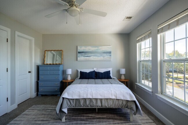 Building Photo - 3 bedroom fully furnished home, Pet Friendly Johns Island, Charleston