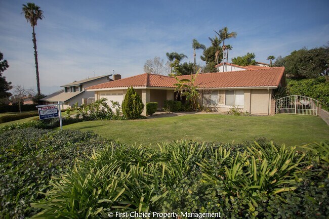 Building Photo - 6794 Rycroft Dr