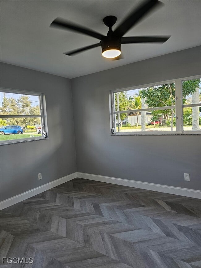 Building Photo - 3933 E River Dr