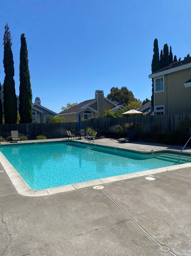 Building Photo - 293 Scotts Valley