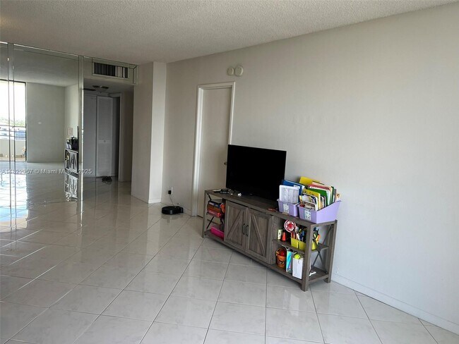 Building Photo - 500 Three Islands Boulevard