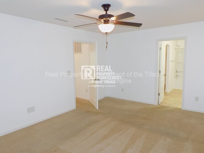 Building Photo - 5013 Red Poll Dr