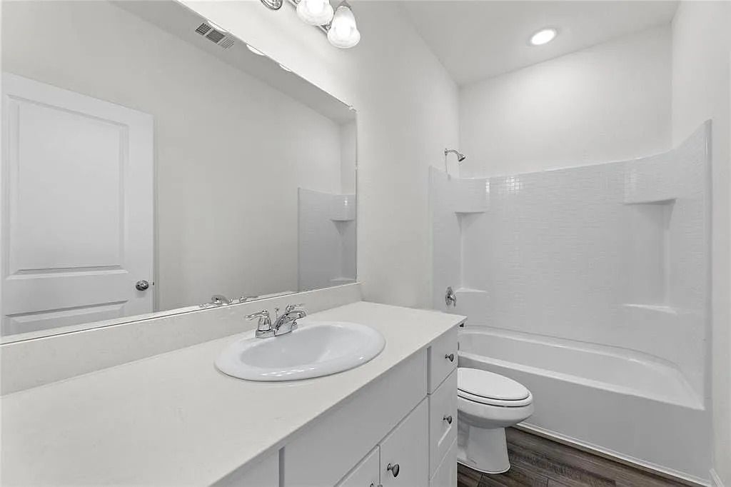 Building Photo - 783 Camden Dr