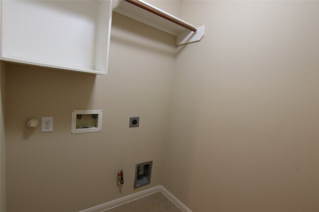 Building Photo - 3431 Lilac Ranch Dr