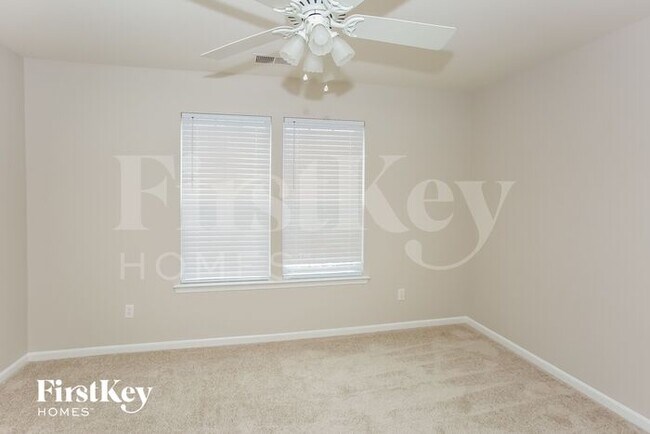 Building Photo - 143 Ashmont Dr