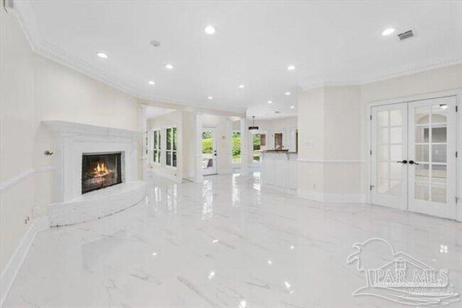 Building Photo - 4700 Bohemia Dr