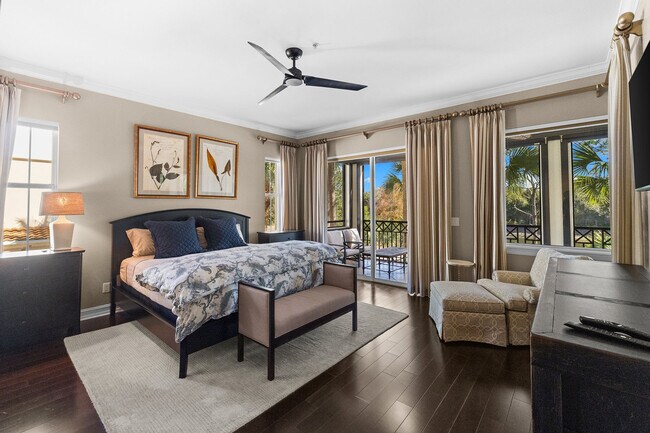 Building Photo - 2864 Tiburon Blvd E