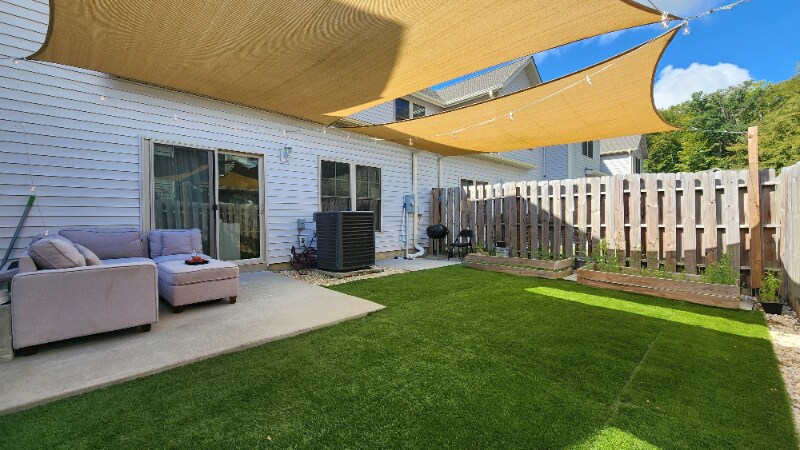 Building Photo - 200 Seasons Cir