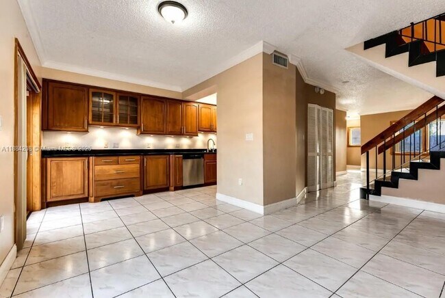 Building Photo - 6691 SW 137th Ct