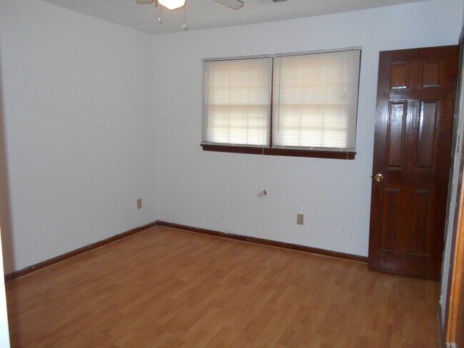 Building Photo - Nice Home in Desirable McDonough School Di...
