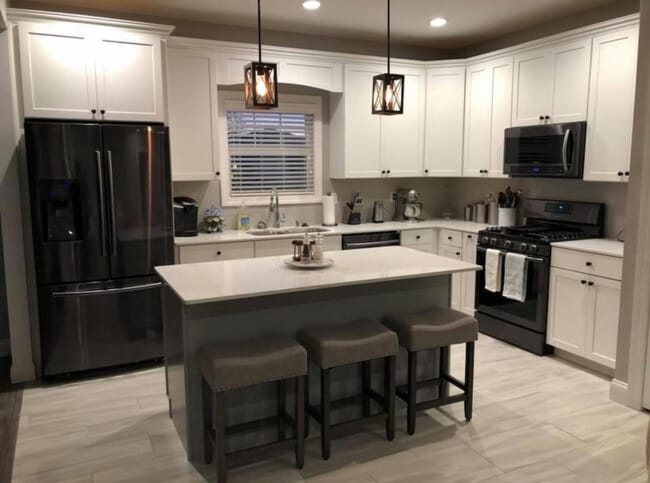 Building Photo - 147 Morris Ct