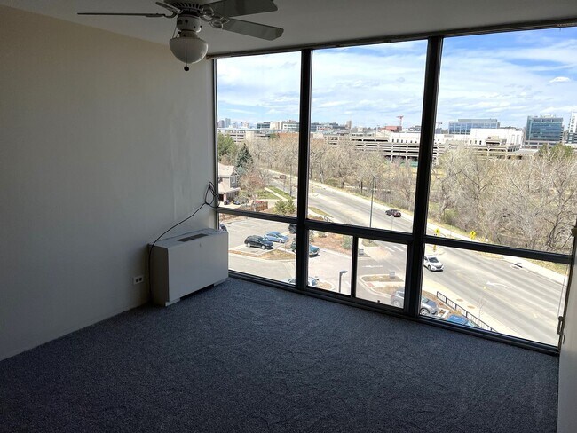 Building Photo - Corner Condo with Stunning Views in Cherry...