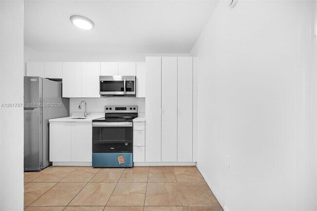 Building Photo - 567 NW 90th St