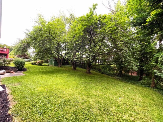 Building Photo - 8410 Buckhannon Dr