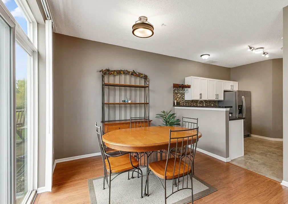 Building Photo - 5100 Holly Ln N