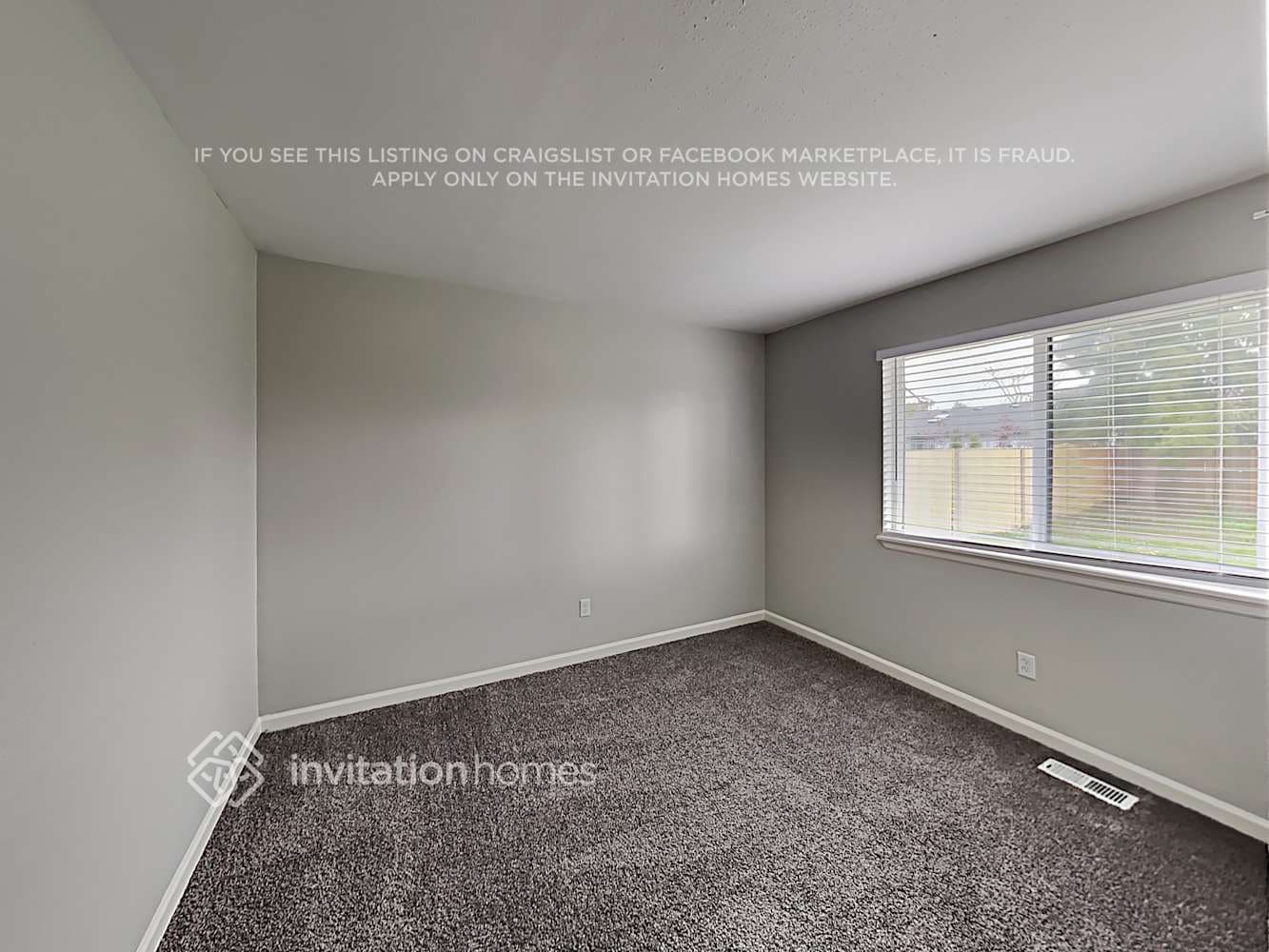 Building Photo - 15435 165th Ave SE