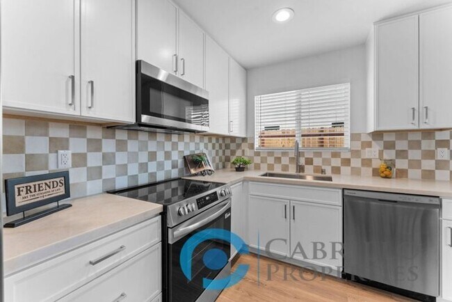 Building Photo - 3062 46th St