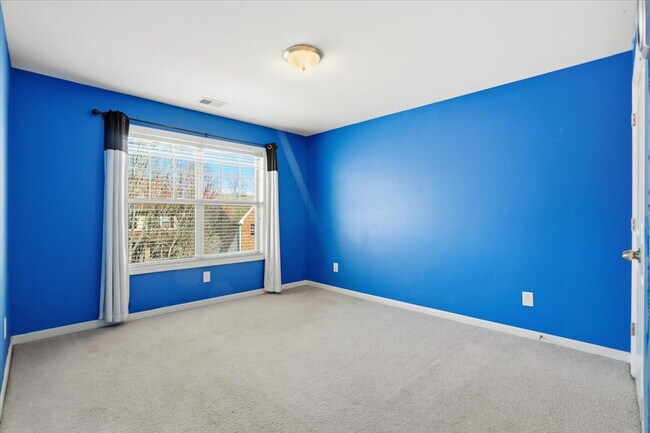 Building Photo - "Spacious 5-Bed Retreat with Wet Bar, Movie Room & Finished Basement in Kennesaw!"