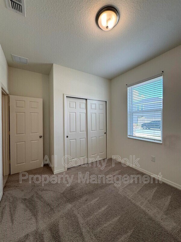 Building Photo - 7163 Cruz Ct