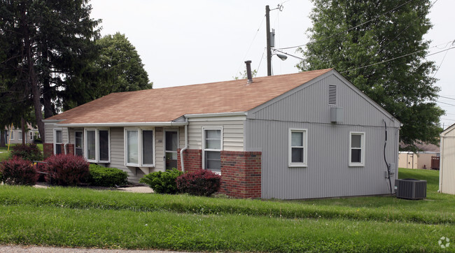 Primary Photo - Stonekey Apartments