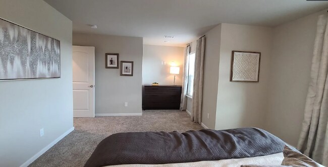 Building Photo - 15 Holland Ridge Cir