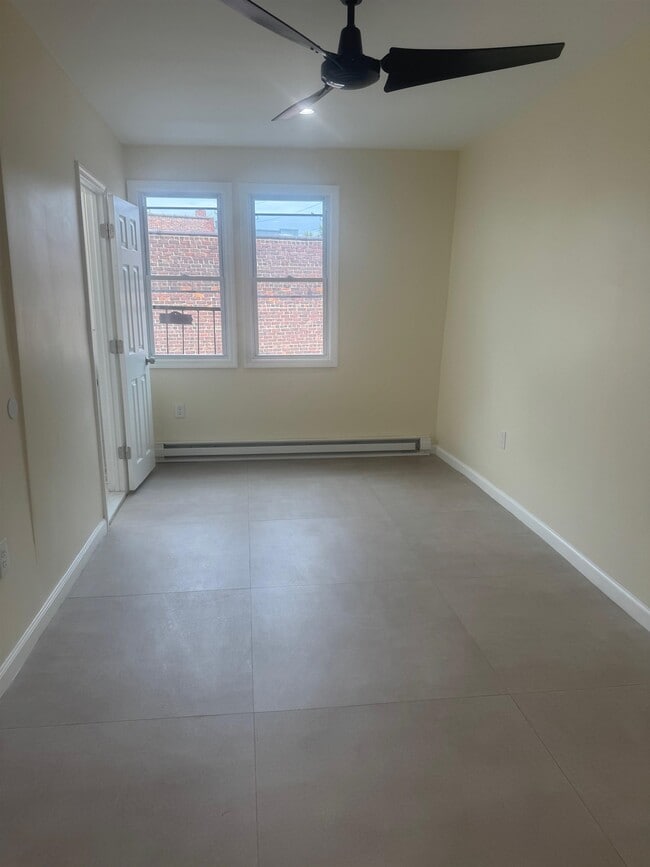 Building Photo - 566-568 Newark Ave