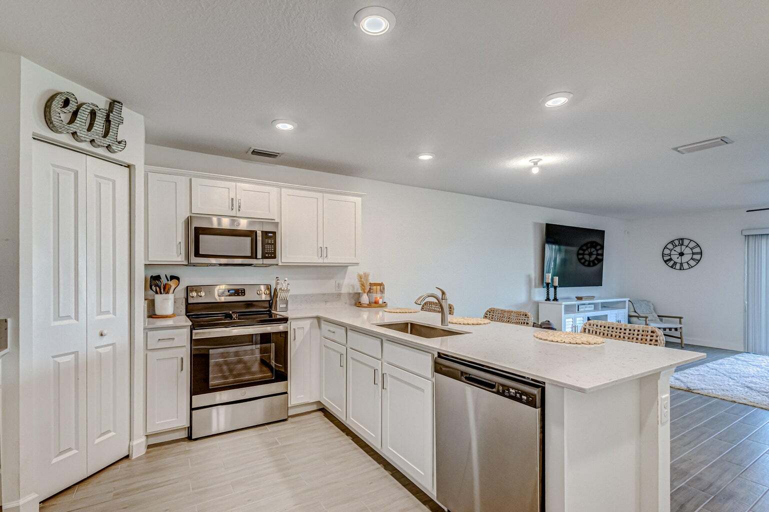 Building Photo - 5007 Woods Edge Cir