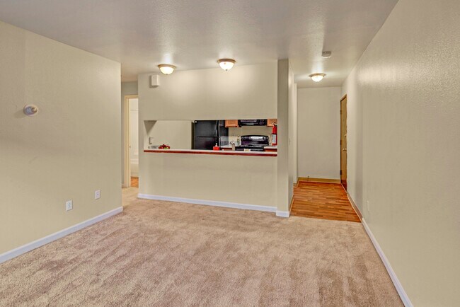 Hillside Chalet Apartments - Living Room - Hillside Chalet
