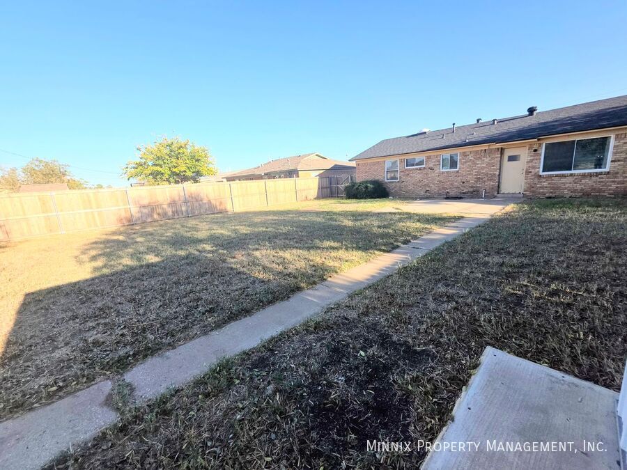 Building Photo - 4610 Storey Ave